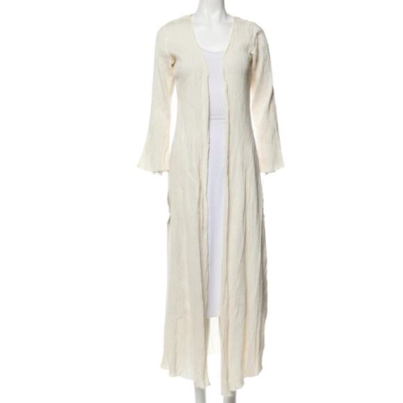 Savannah Morrow The Label Cardigan in Cream - Picture 2 of 5